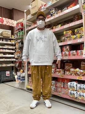 「doublet（ダブレット）のアイテム（パンツ）」を使った、ノビ山本さん（メンズ・170cm）の秋コーディネート