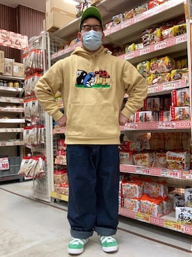 「ごきげんウィーク」｜「アイテム（パーカー）」を使った、ノビ山本さん（メンズ・170cm）の春コーディネート