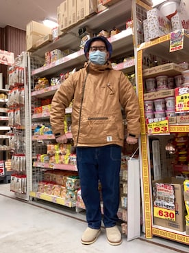 「suicoke（スイコック）のアイテム（スリッポン）」を使った、ノビ山本さん（メンズ・170cm）の春コーディネート