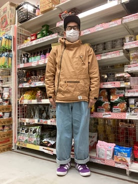 「FRUIT OF THE LOOM（フルーツオブザルーム）のアイテム（キャップ）」を使った、ノビ山本さん（メンズ・170cm）の冬コーディネート