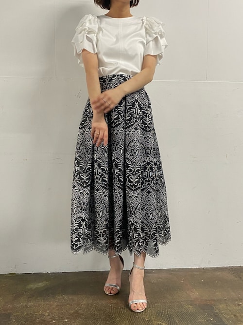 【新品】Rose Tiaraフラワー刺繍スカートオーガンシー 大きいサイズ42 110228304240210001?$VS_1500$