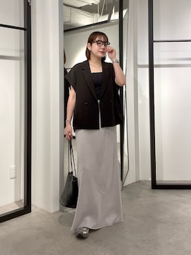 「Lui's（ルイス）のダブルボタンジレジャケット（ベスト、ブラック系）」を使った、YU さん（レディース・159cm）の夏コーディネート