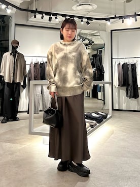 「アイテム（ローファー）」を使った、YU さん（レディース・159cm）の秋コーディネート