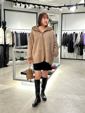 「アイテム（ムートンコート）」を使った、YU さん（レディース・159cm）の冬コーディネート