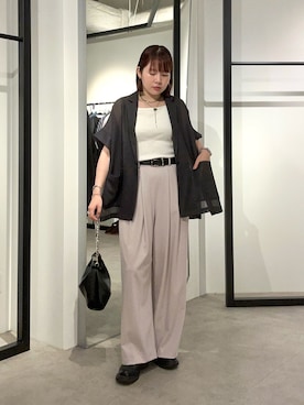 「Lui's（ルイス）のメッシュ半袖スリットジャケット（テーラードジャケット、グレー系）」を使った、YU さん（レディース・159cm）の夏コーディネート