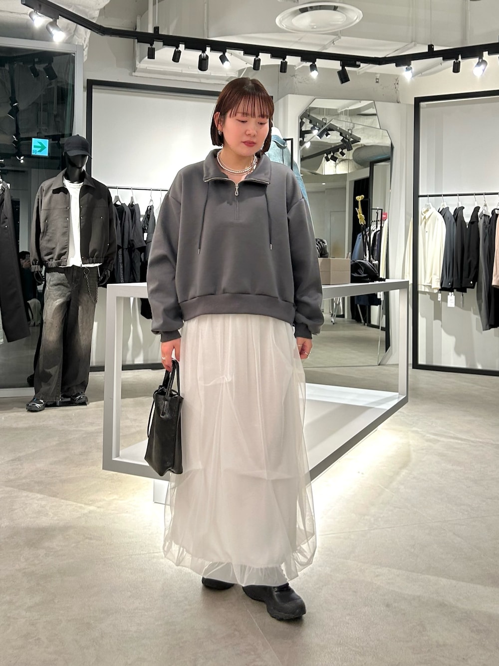 YU さんの「リラックスライトウェイトハーフZIP（Lui's）」を使ったコーディネートの1枚目の写真