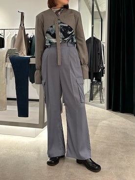 「ハイウエストパンツ」｜「アイテム（カーゴパンツ）」を使った、YU さん（レディース・159cm）の秋コーディネート