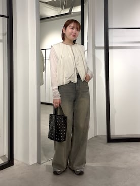 「Lui's（ルイス）の袖シャーリングデザインプルオーバー（Tシャツ/カットソー、ホワイト系）」を使った、YU さん（レディース・159cm）の春コーディネート