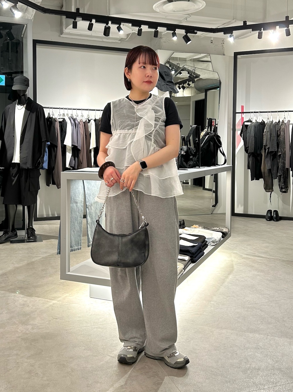 Lui’s ヴィンテージライクハーフムーンバッグ Lui's ショルダーバッグ バッグ ヴィンテージライクハーフムーン