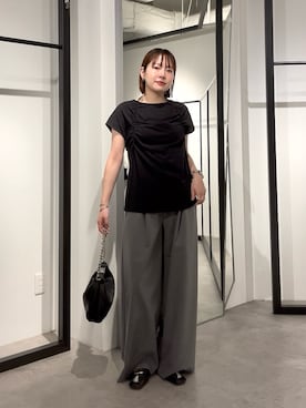 「Lui's（ルイス）のフロントギャザーホルターネックプルオーバーTシャツ（Tシャツ/カットソー、ブラック系）」を使った、YU さん（レディース・159cm）の夏コーディネート