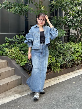 「アイテム（デニムスカート）」を使った、YU さん（レディース・159cm）の秋コーディネート