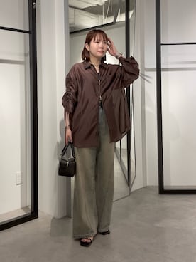 「Lui's（ルイス）のシアーギャザーダブルZIPシャツ（シャツ/ブラウス、ブラウン系）」を使った、YU さん（レディース・159cm）の夏コーディネート