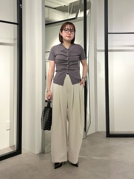 「Lui's（ルイス）の前ギャザーデザイン半袖ニットプルオーバー（Tシャツ/カットソー、グレー系）」を使った、YU さん（レディース・159cm）の春コーディネート