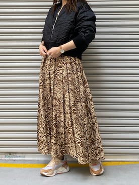 「ベージュスニーカー」｜YU さん（レディース・159cm）の秋コーディネート