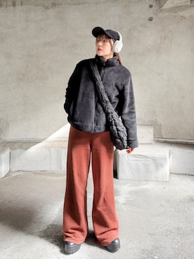 「アイテム（スウェットパンツ）」を使った、かほこ。さん（レディース・162cm）の秋コーディネート