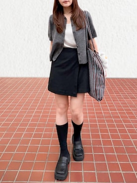 「アイテム（ローファー）」を使った、かほこ。さん（レディース・162cm）の秋コーディネート
