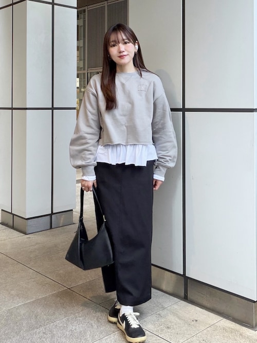 「JORDAN BRAND（ジョーダンブランド）のジョーダン フライト フリース ウィメンズ モッドクロップ クルーネック スウェットシャツ / Jordan Flight Fleece Women's Mod-Crop Crew-Neck Sweatshirt IF1007-016 Enigma Stone（スウェット）」を使った、かほこ。さん（レディース・162cm）の冬コーディネート