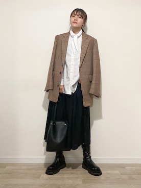 「neos（ネオス）のアイテム」を使った、かほこ。さん（レディース・162cm）の秋コーディネート