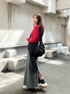 「アイテム（デニムスカート）」を使った、かほこ。さん（レディース・162cm）の秋コーディネート