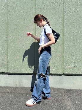 「me+em select（ミームセレクト）の【 ７color ／ ３size 】カットアウトサイドスリットロングデニムパンツ（デニムパンツ）」を使った、かほこ。さん（レディース・162cm）の夏コーディネート
