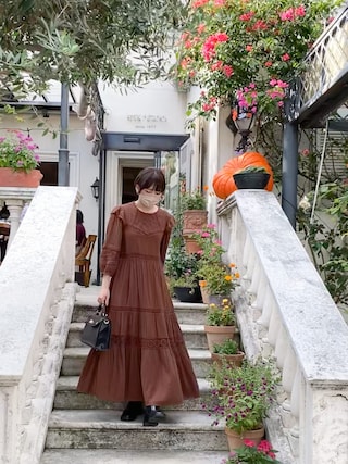 Zara ザラ の フリルワンピース 背中開き 白 ロングワンピース タイベルト付き ワンピース Wear