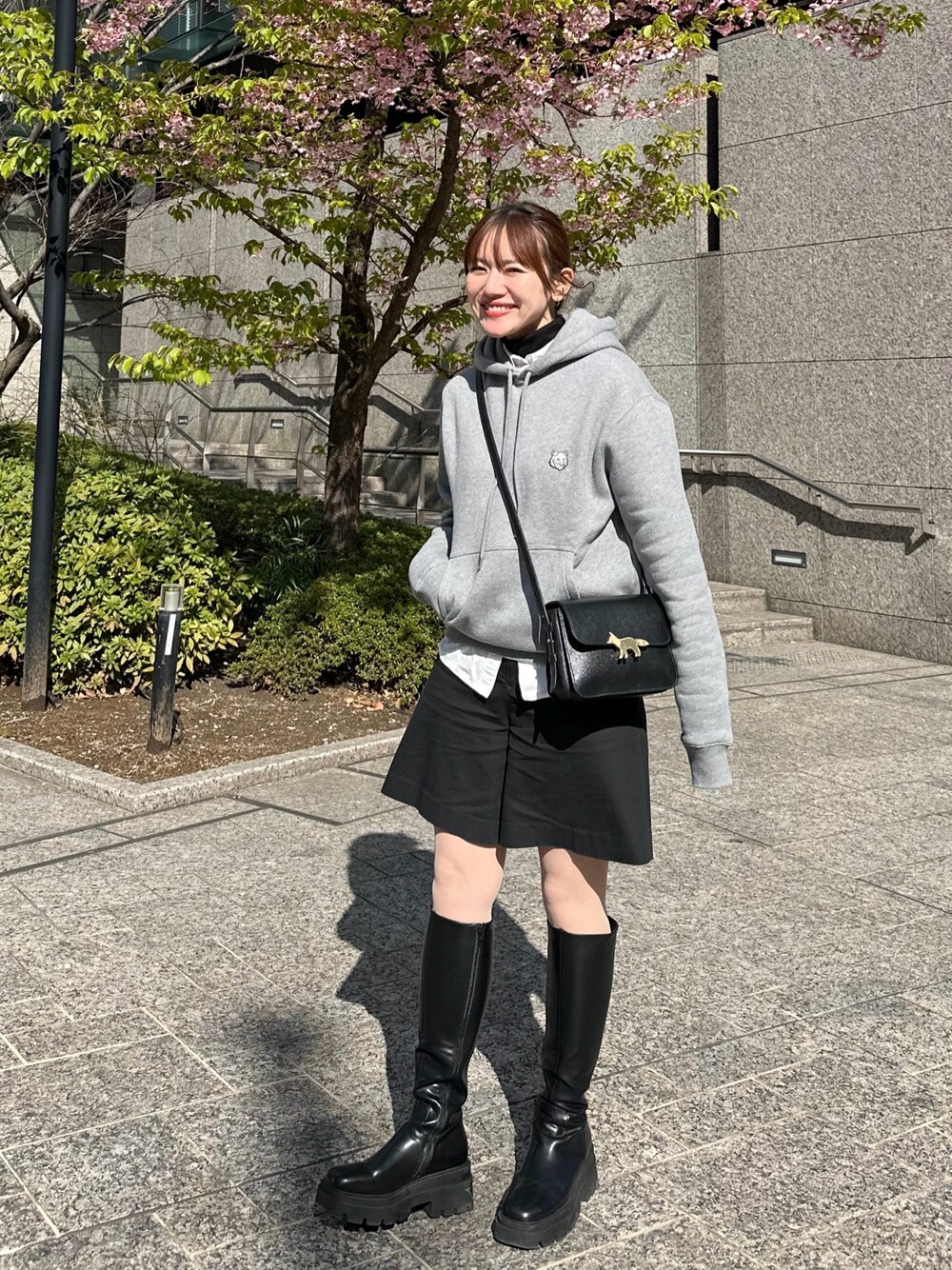 Maison Kitsuneのパーカー（グレー系）を使ったレディース人気
