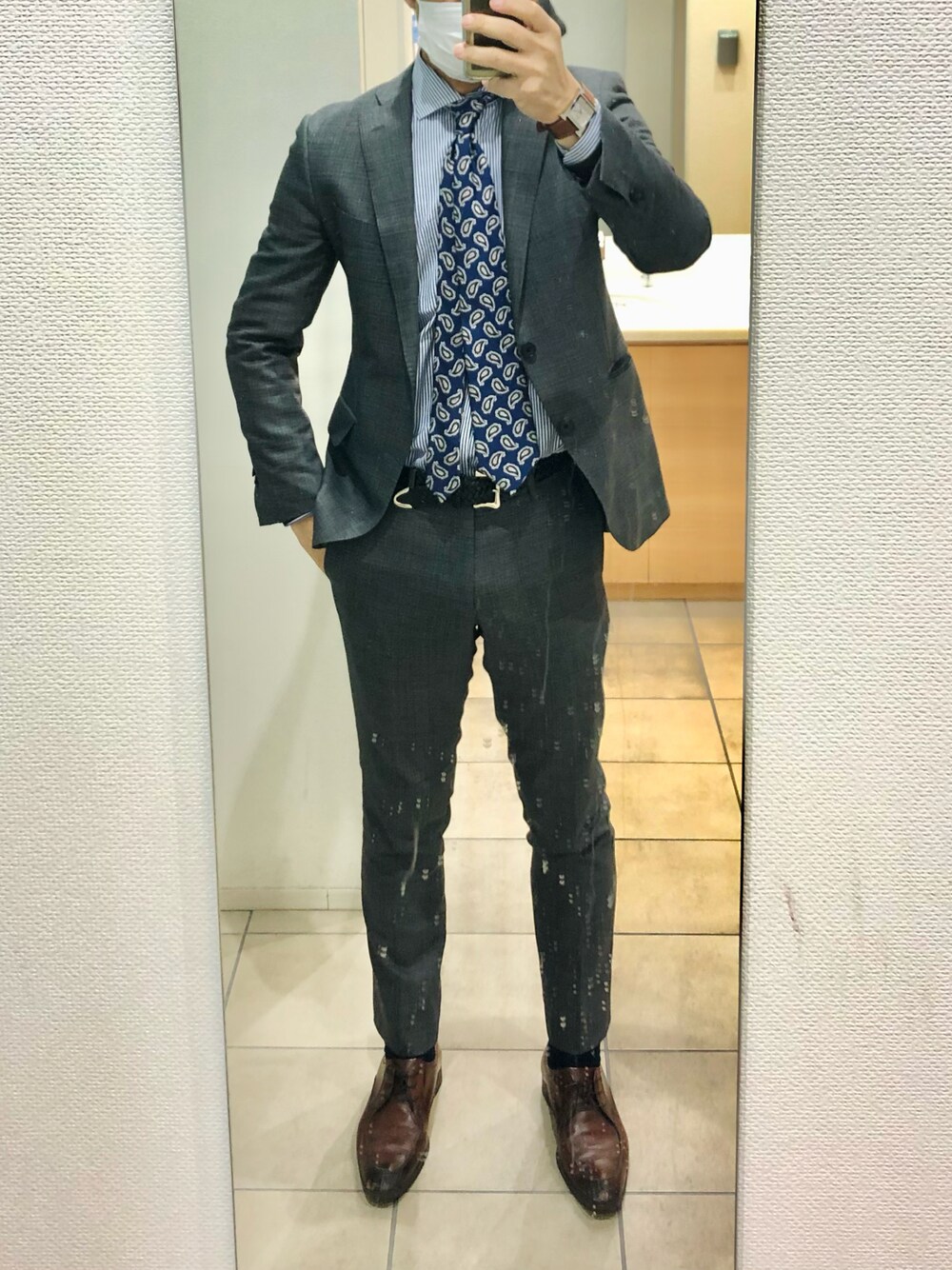 「出勤、セットアップ」｜「FRANCO BASSIのアイテム（ネクタイ、ブルー系）」を使った、RTさん（メンズ・177cm）の冬コーディネートの1枚目の写真