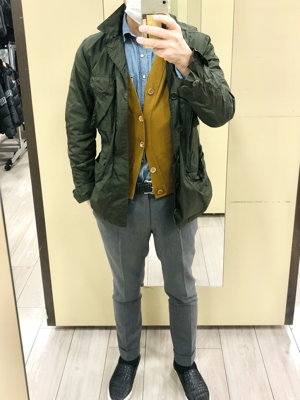 「休日コーデ」｜「Letroyesのアイテム（カーディガン/ボレロ、オレンジ系）」を使った、RTさん（メンズ・177cm）の冬コーディネートの1枚目の写真