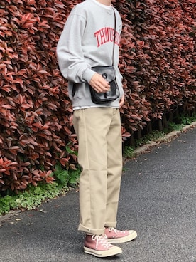 「チャックテイラー」｜「アイテム（スウェット）」を使った、sawaさん（メンズ・173cm）の春コーディネート
