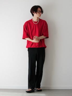 「カラーTシャツ」｜「アイテム（アクセサリー）」を使った、sawaさん（メンズ・173cm）の夏コーディネート