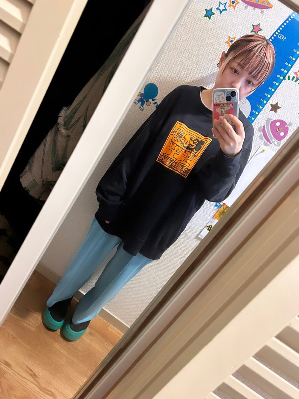 「低身長、低身長コーデ、低身長女子、香水、UNIQLO、UGG」｜「UNIQLOのアイテム（スウェット、ブラック系）」を使った、◎みお◎さん（レディース・150cm）の春コーディネートの1枚目の写真