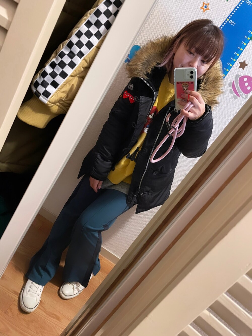 「低身長、低身長コーデ、低身長女子、GU、N3B、オールスター」｜「Alpha Industriesのアイテム（ダウンジャケット/コート、ブラック系）」を使った、◎みお◎さん（レディース・150cm）の冬コーディネートの1枚目の写真