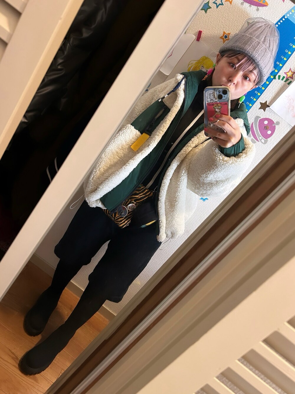 「EVISUのアイテム（その他パンツ、ブルー系）」を使った、◎みお◎さん（レディース・150cm）の冬コーディネートの1枚目の写真