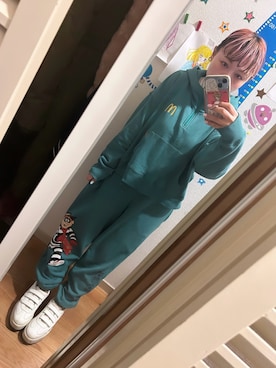 「Design Tshirts Store graniph（デザイン　ティーシャツ　ストア　グラニフ）のアイテム（パンツ）」を使った、◎みお◎さん（レディース・150cm）の冬コーディネート