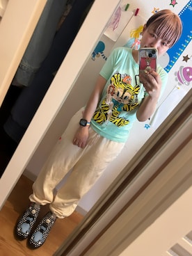 「VALENTINTのアイテム（Tシャツ/カットソー）」を使った、◎みお◎さん（レディース・150cm・30代）の秋コーディネート