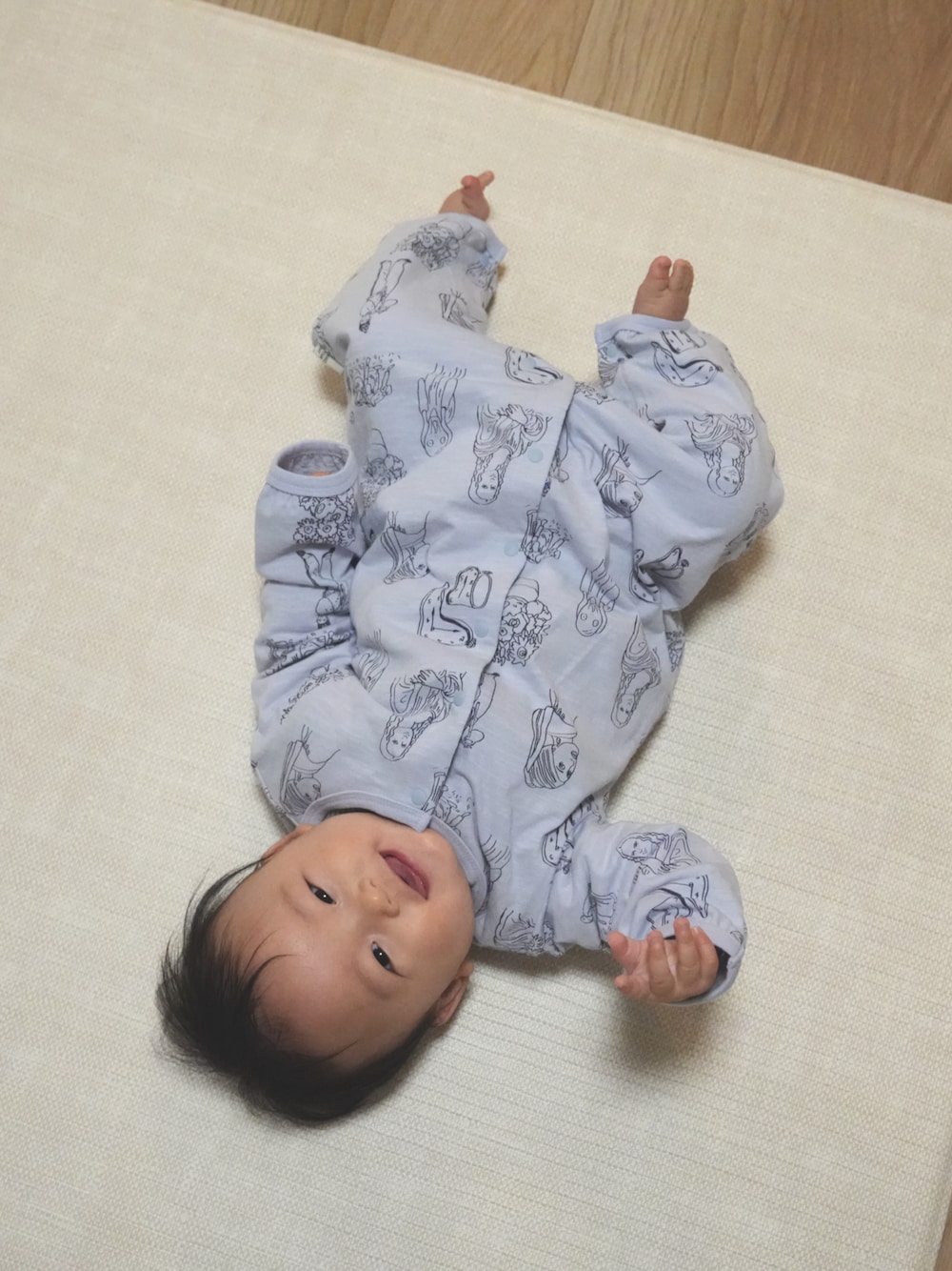 「冬コーデ、ベビー、ベビーコーデ、ベビー服、メイクユアデイ、生後5ヶ月、7月生まれ、ロンパース、オールインワン、生後6ヶ月、男の子、男の子ベビー、男の子コーデ、赤ちゃん、赤ちゃんコーデ」｜「MAKE YOUR DAYのアイテム（オールインワン・サロペット、ブルー系）」を使った、きっぴーさん（キッズ・70cm）の冬コーディネートの1枚目の写真