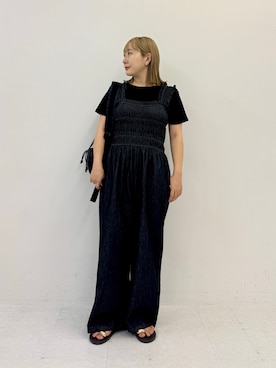 「URBAN RESEARCH Sonny Label（アーバンリサーチサニーレーベル）の撥水ワンショルダーボディバッグ（バックパック/リュック、ブラック系）」を使った、satoさん（レディース・156cm）の夏コーディネート