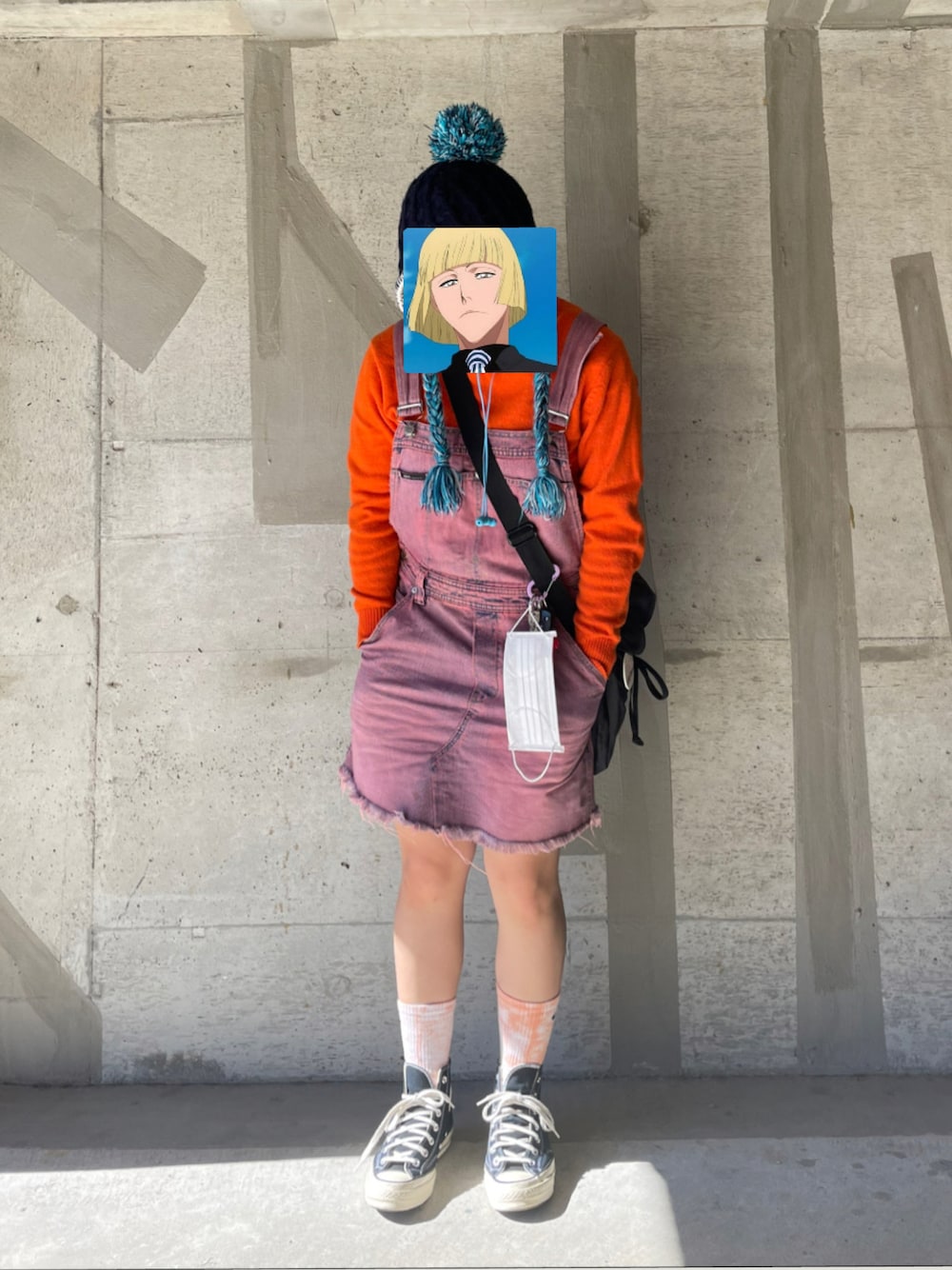 「WEARハロウィン2022、ニット、ジャンスカ、サロペット、ct70、ショルダーバッグ、ニット帽、秋コーデ、カラーコーデ、古着、古着MIX、大学生」｜「古着のアイテム（ジャンパースカート、レッド系）」を使った、🦊ですさん（レディース・157cm）の秋コーディネートの1枚目の写真