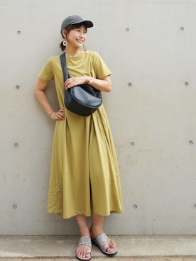 「ネオンイエロー」｜「アイテム（帽子）」を使った、ふみかさん（レディース・163cm）の夏コーディネート