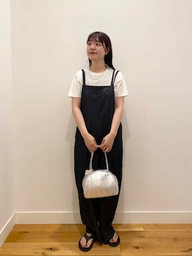 「PENNEYS（ぺニーズ）の『別注』PENNEYS×DOORS　THE FOX SHORT-SLEEVE T-SHIRTS（Tシャツ/カットソー）」を使った、せいくらさん（レディース・159cm）の夏コーディネート