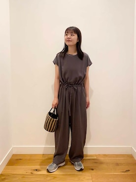 「URBAN RESEARCH DOORS（アーバンリサーチドアーズ）のアイテム（オールインワン・サロペット）」を使った、せいくらさん（レディース・159cm）の夏コーディネート