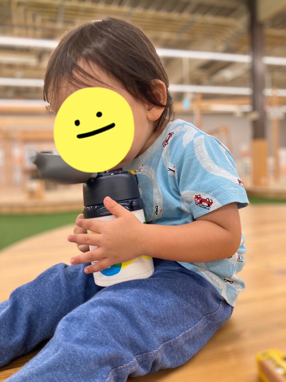 「西松屋、キッズコーデ、2歳3ヶ月、自分で選んだよ」｜「西松屋のアイテム（Tシャツ/カットソー、ブルー系）」を使った、bin♂さん（キッズ・80cm）の秋コーディネートの1枚目の写真
