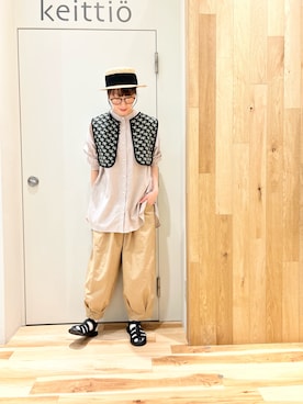 「Samansa Mos2（サマンサ モスモス）のビックシルエットバンドカラーシャツ（シャツ/ブラウス）」を使った、タブンネさん（レディース・166cm）の春コーディネート