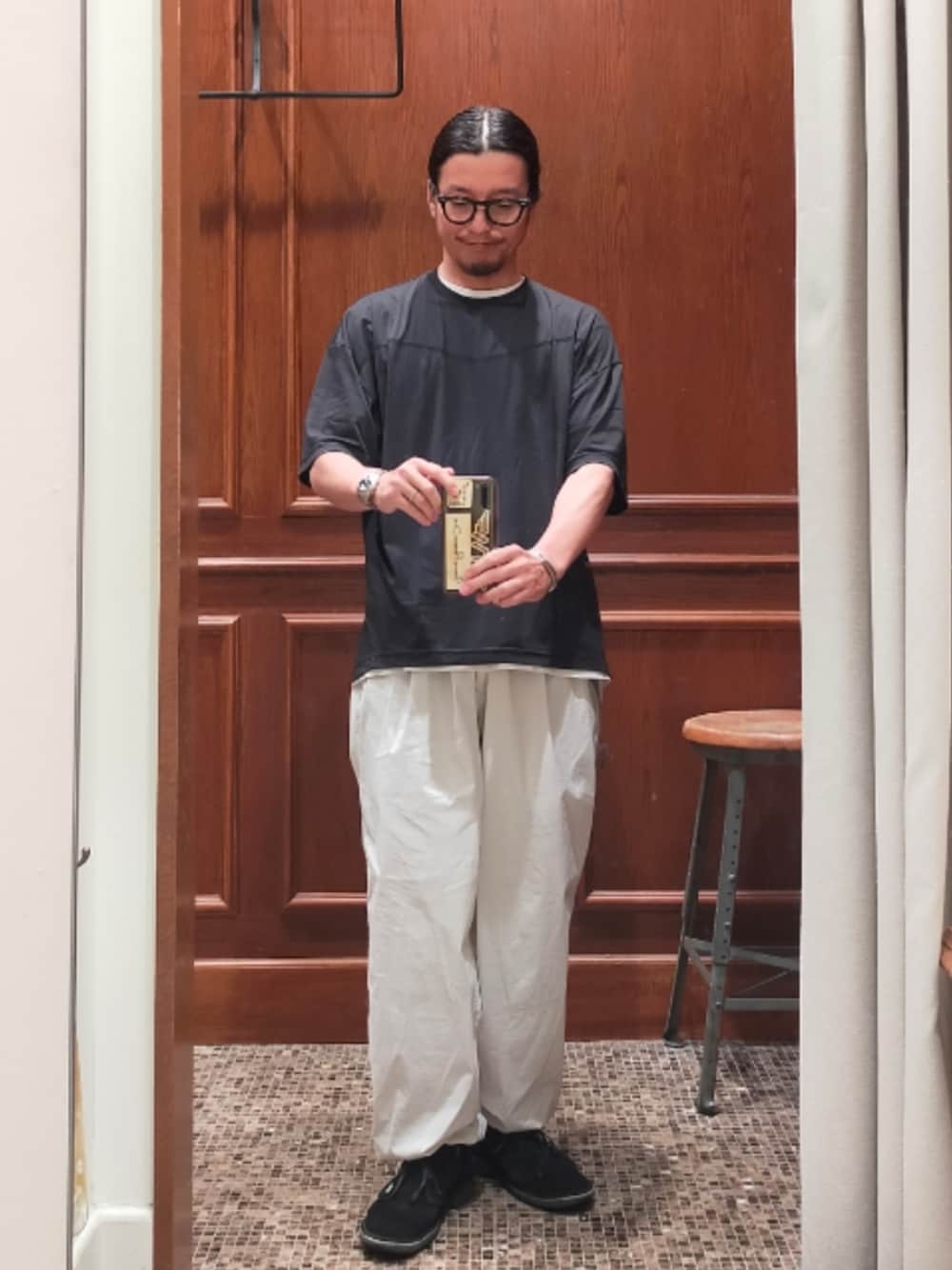 「Tシャツ、sandwaterr、クライミングパンツ、stonemaster、デザートブーツ、clarks、大人カジュアル、シンプル、ootd、ブラック、ホワイト、モノトーン、アウトドア、ストリート」｜「sandwaterrのアイテム（Tシャツ/カットソー、ブラック系）」を使った、D.nakamuraさん（メンズ・167cm）の夏コーディネートの1枚目の写真