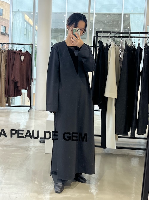 LA PEAU DE GEM】v neck minimal onepiece/Vネックミニマル LA PEAU DE GEM】v neck minimal onepiece/Vネックミニマル