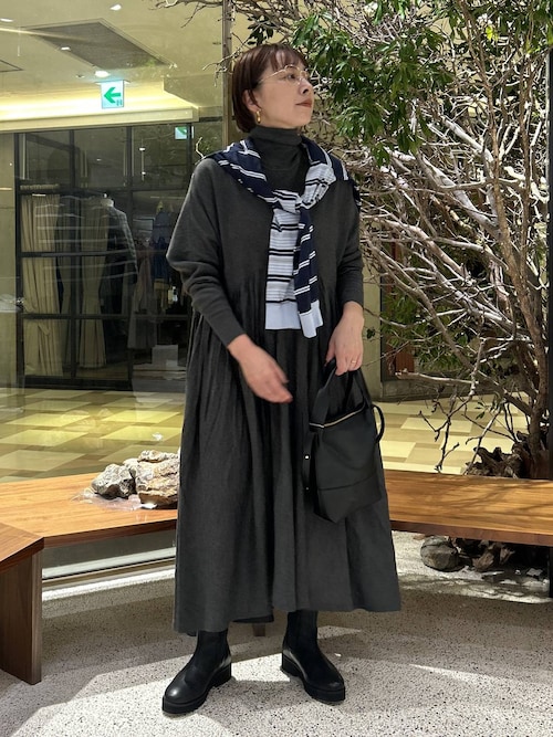 Curensologyウールハイネックギャザーワンピース　ネイビー Curensology/カレンソロジー｜「カレンソロジー」の冬を代表する