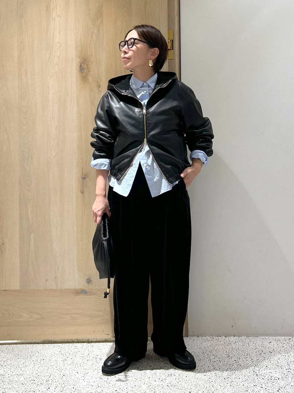 Curensology(カレンソロジー)/ベロアドロストパンツを使った人気