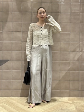 「A part by（アパートバイ）の【高身長向けサイズ展開あり】サテンバルーンイージーパンツ（その他パンツ、グレー系）」を使った、yato-miさん（レディース・158cm）の春コーディネート