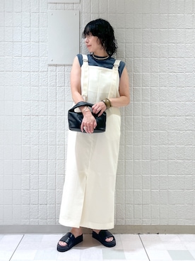 「アパートバイローリーズ」｜「アイテム（ジャンパースカート）」を使った、yato-miさん（レディース・158cm）の夏コーディネート