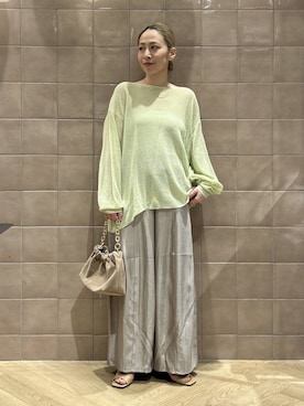 「A part by（アパートバイ）の【高身長向けサイズ展開あり】サテンバルーンイージーパンツ（その他パンツ、グレー系）」を使った、yato-miさん（レディース・158cm）の春コーディネート